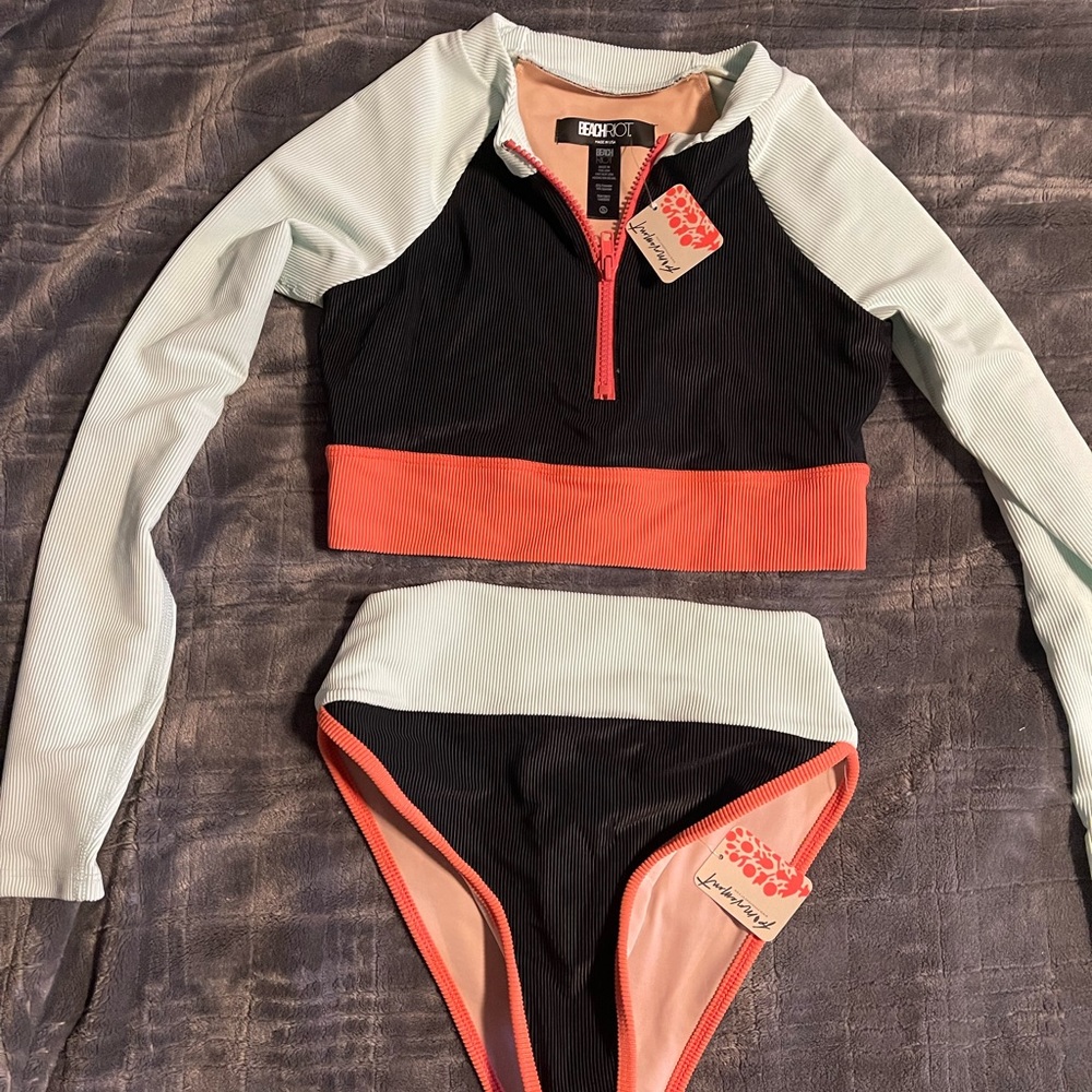 NWT Beach Riot 2-Piece Suit